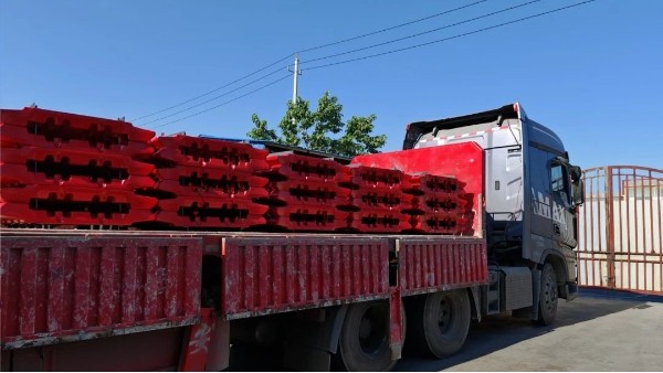 庫存充足隨訂隨發，河南雙志刮板橫梁穩供山西礦區